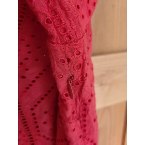 Sundance 100% Cotton Red Eyelet Top LARGE V Neck 3/4 Sleeve Feminine Elegant L - Picture 5 of 8